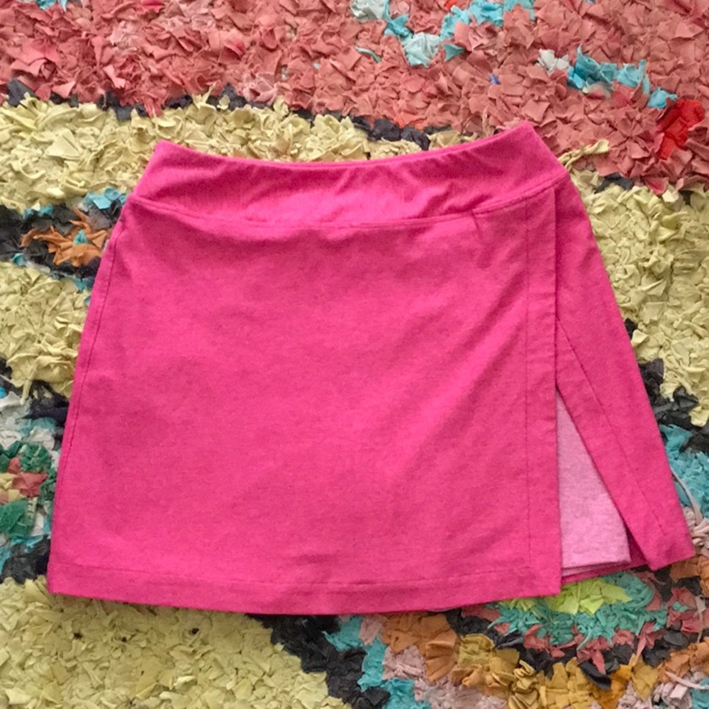 SOLD ON DEPOP pink tennis skort Outdoor Voices EUC